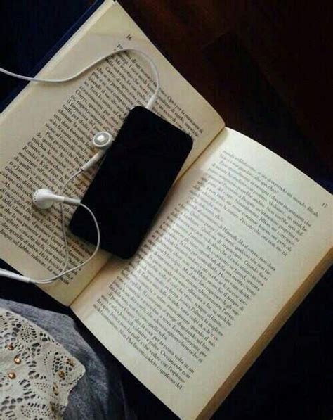 kitap okurken müzik dinlemek faydaları